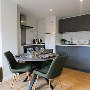 ravissant-appartement-climatis-en-hypercentre.midi-pyreneeshotels.com/