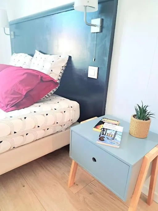 Le Valmy: Appartement Lumineux Au Pied Du Metro Lyon