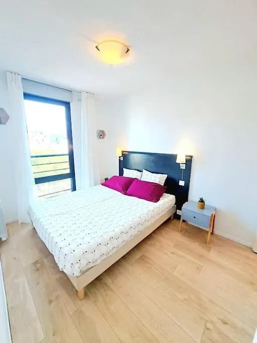 Le Valmy: Appartement Lumineux Au Pied Du Metro Lyon France